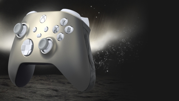 Il controller Xbox si rifà il look nella versione Lunar Shift Special Edition