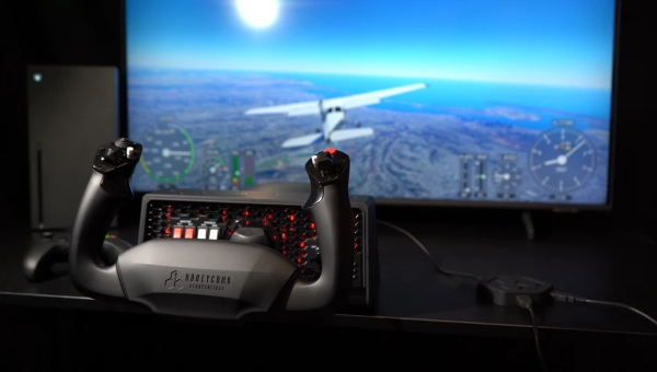 L'Alpha Flight Controls XPC di Honeycomb porta la massima immersione dell'aviazione nel comfort di casa tua