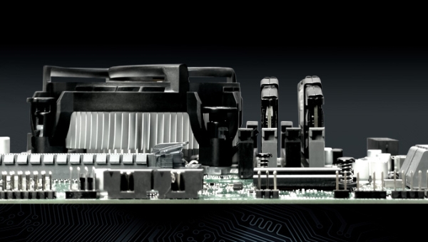 ARCTIC presenta un dissipatore CPU a basso profilo per Intel