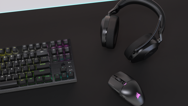 CORSAIR presenta due nuovi modelli di cuffie gaming con microfono: HS65 e HS55 WIRELESS