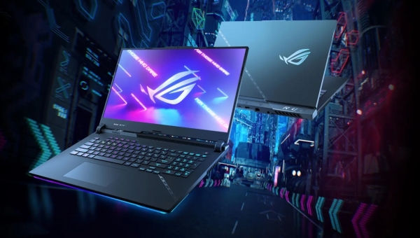ASUS Republic of Gamers annuncia il nuovo laptop ROG Strix SCAR 17