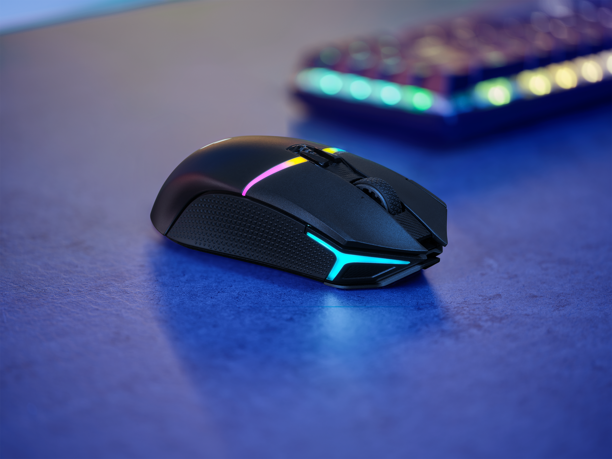 CORSAIR annuncia il mouse ad alte prestazioni NIGHTSABRE WIRELESS